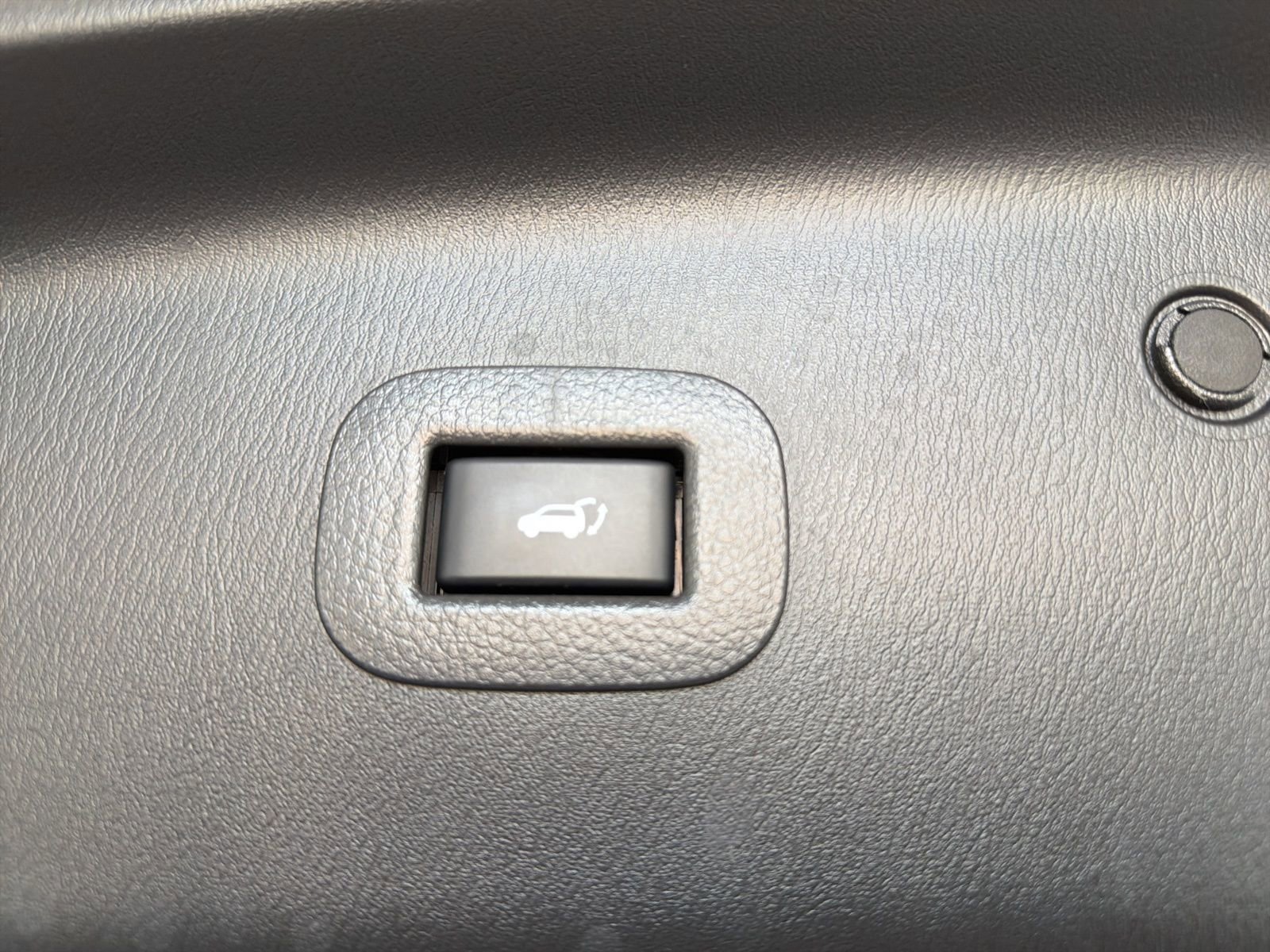 Used 2023 INFINITI QX80 Premium Select w/ Cargo Package AWD/4WD image 16