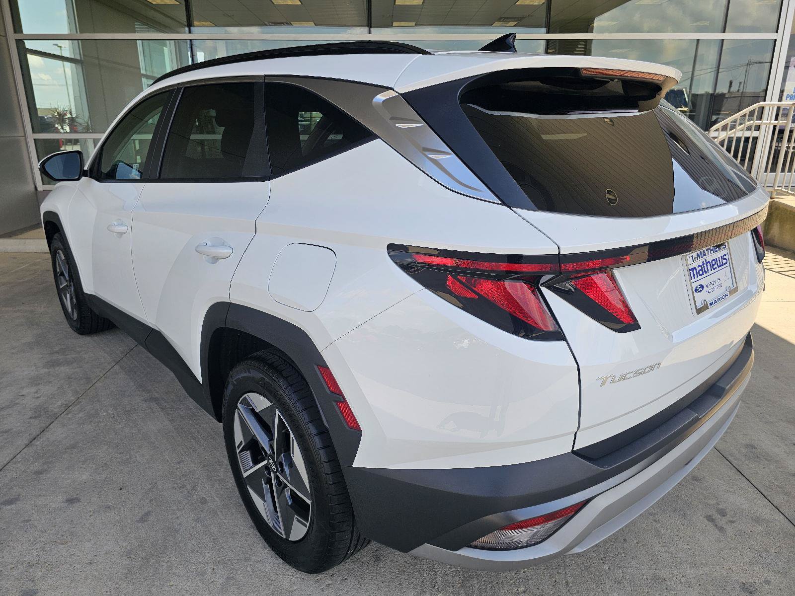 Used 2025 Hyundai Tucson SEL AWD/4WD image 3