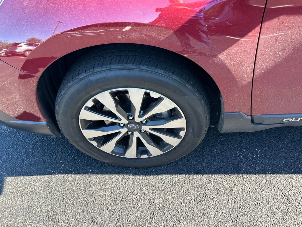 Used 2017 Subaru Outback 2.5i Limited AWD/4WD image 16