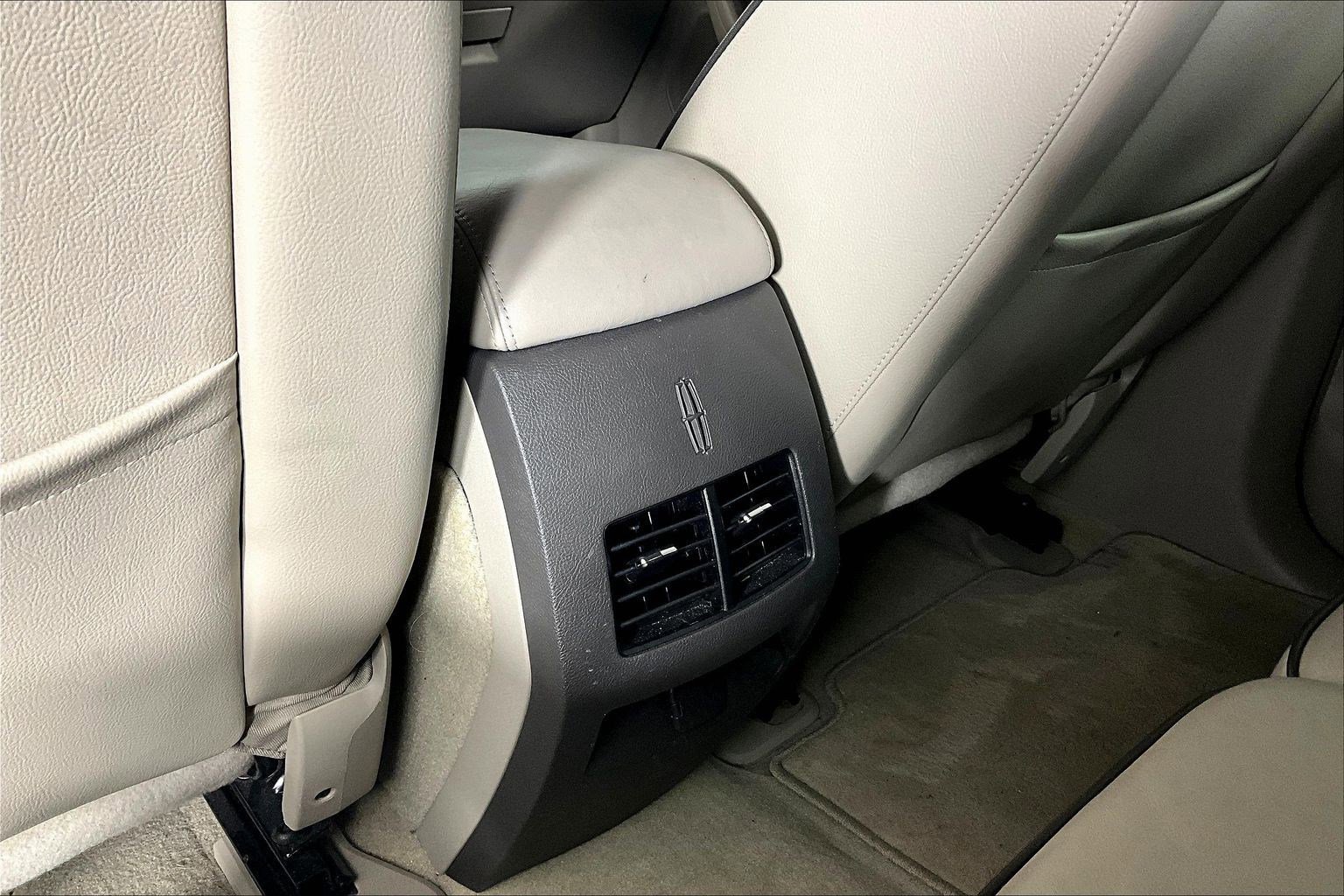 Used 2013 Lincoln MKX FWD image 10