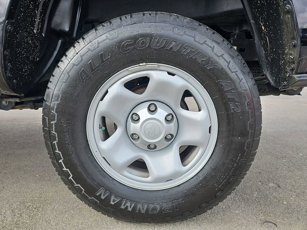 Used 2021 Toyota Tacoma SR w/ SR Convenience Package image 34