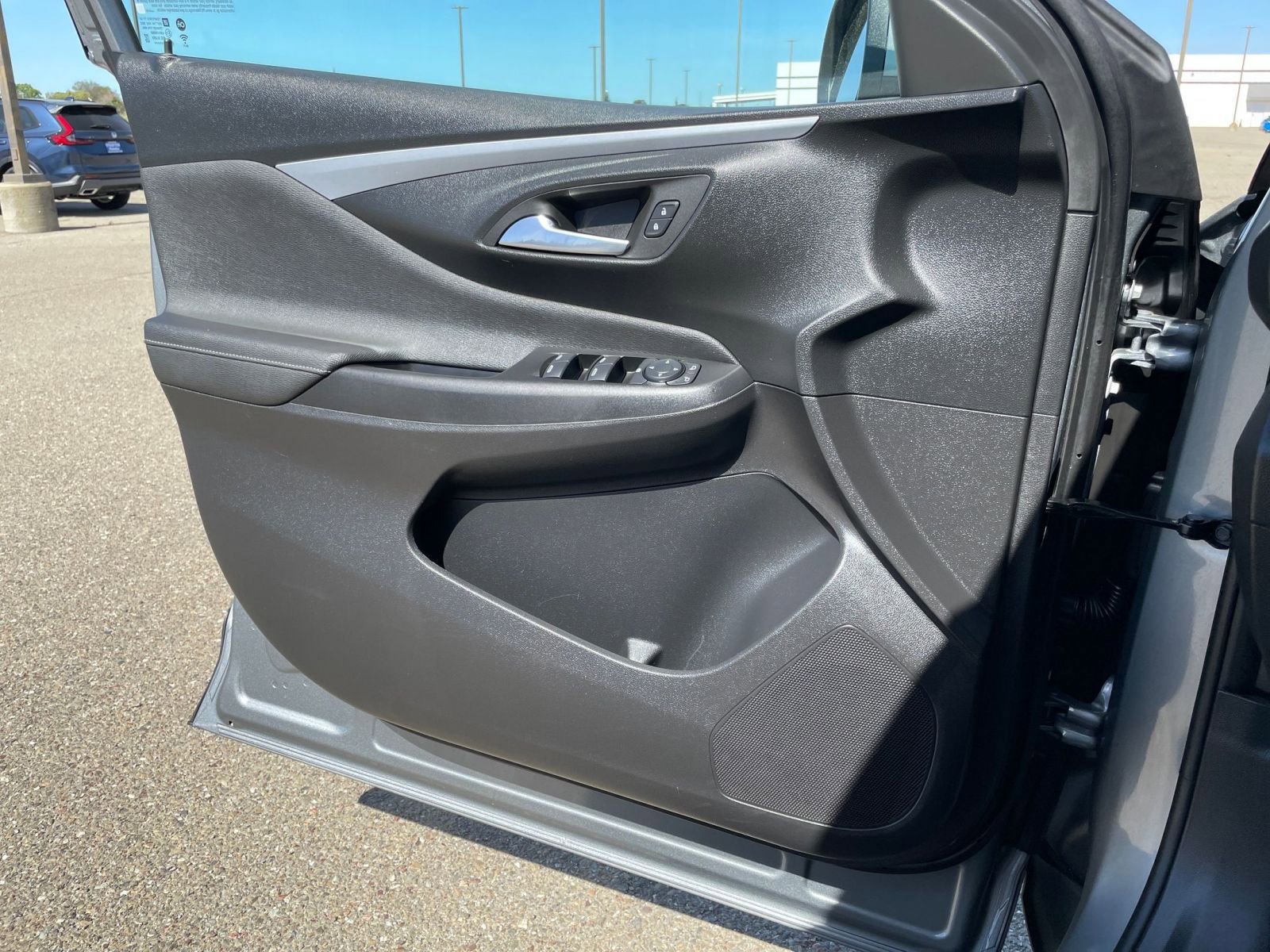 Used 2025 Buick Envista Preferred image 18