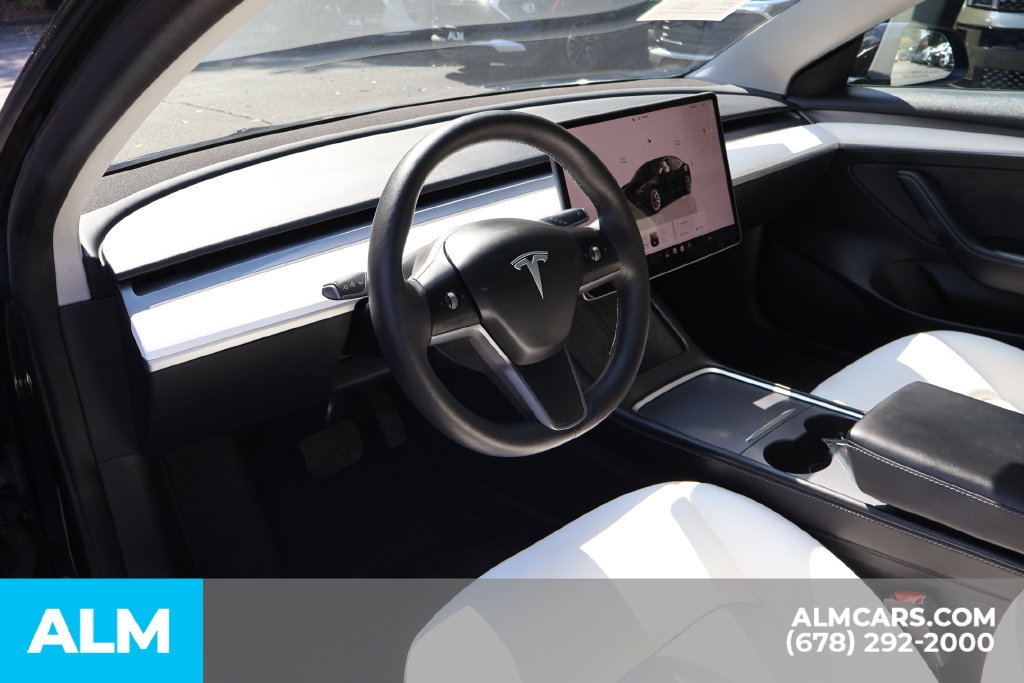 Used 2023 Tesla Model 3 Standard Range RWD image 9