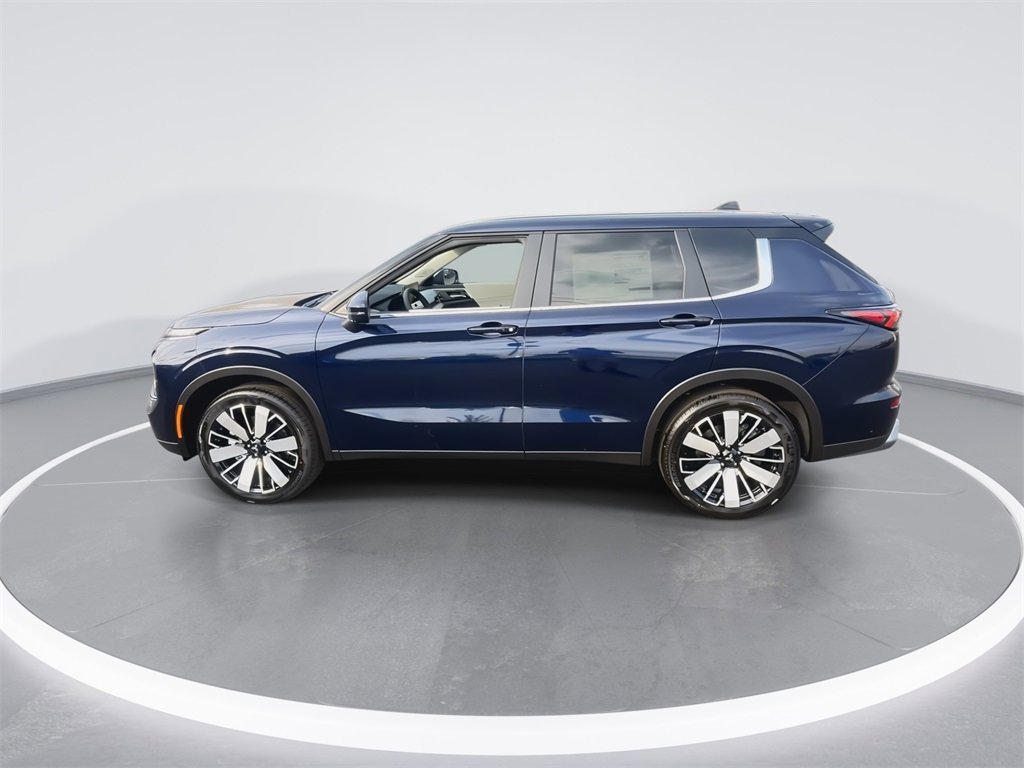 New 2025 Mitsubishi Outlander SE image 5
