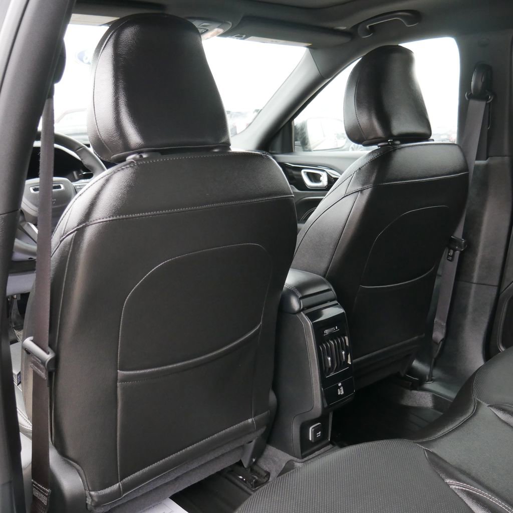 Used 2024 Jeep Compass Limited w/ High Altitude Package AWD/4WD image 21