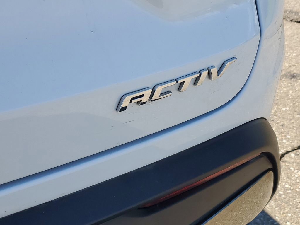 Certified 2024 Chevrolet Trax ACTIV w/ Sunroof Package FWD image 34