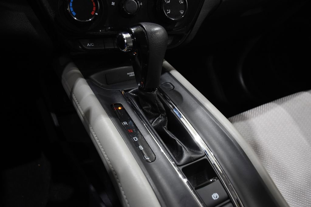 Used 2018 Honda HR-V LX image 22