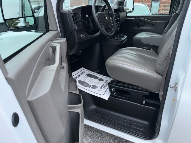Used 2025 Chevrolet Express 2500 w/ Driver Convenience Package RWD image 13