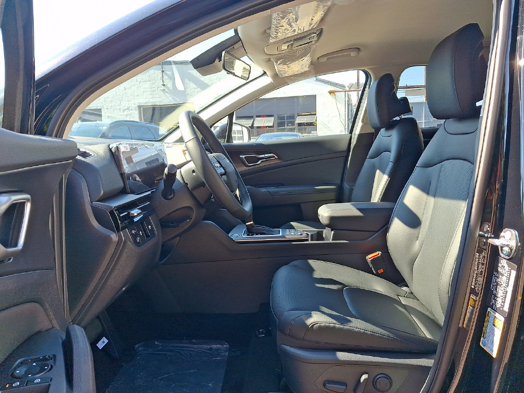 New 2026 Kia Sportage EX FWD image 9