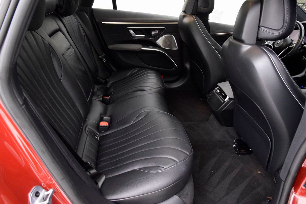 Used 2023 Mercedes-Benz EQS 580 4MATIC Sedan image 17