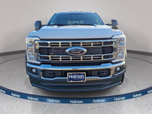 New 2026 Ford F550 4x4 Crew Cab image 2