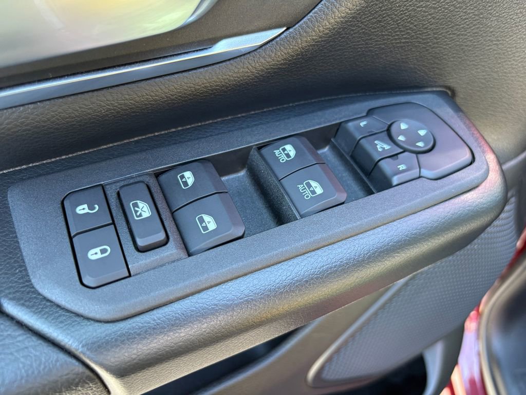 Used 2025 RAM 1500 Big Horn AWD/4WD image 14