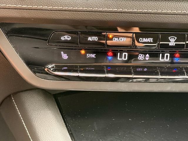 Used 2022 Buick Envision Preferred AWD/4WD image 21