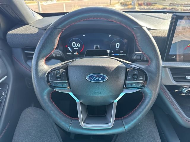 Used 2025 Ford Explorer ST-Line image 25