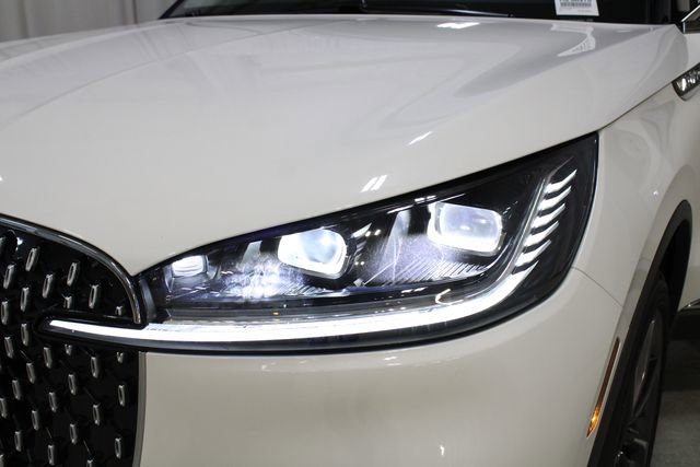 New 2026 Lincoln Aviator Reserve AWD/4WD image 32