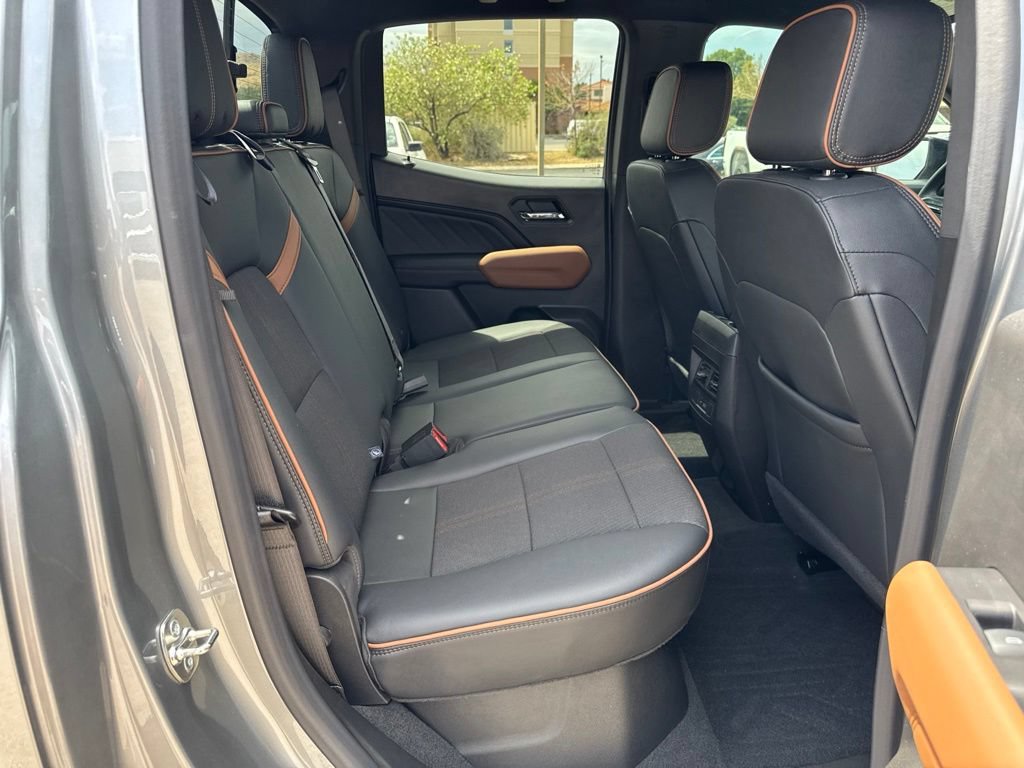 Used 2024 GMC Canyon AT4 w/ LPO, Skid Plate Package AWD/4WD image 24
