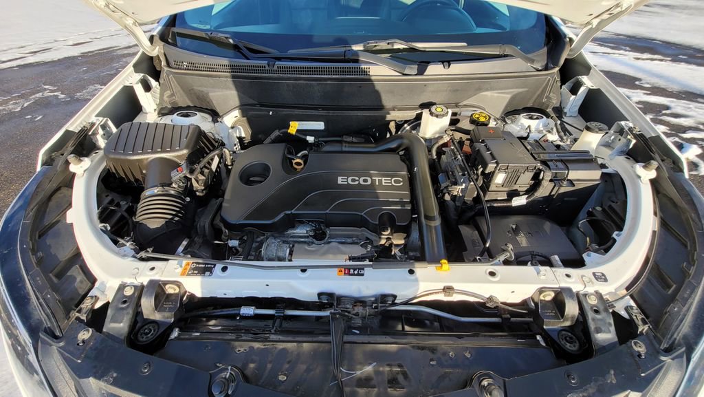 Used 2020 Chevrolet Equinox LT w/ Sport Edition image 17