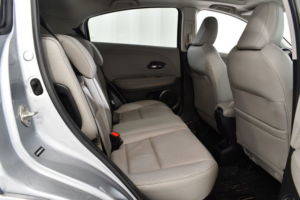 Used 2019 Honda HR-V Touring image 19