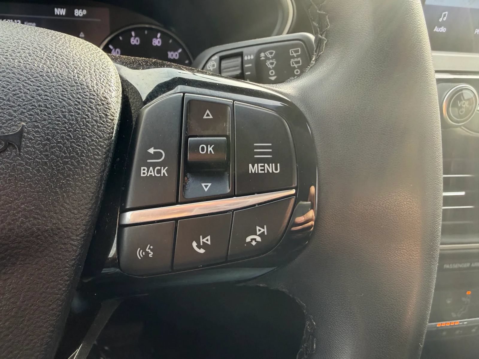 Used 2022 Ford Escape SEL FWD image 19