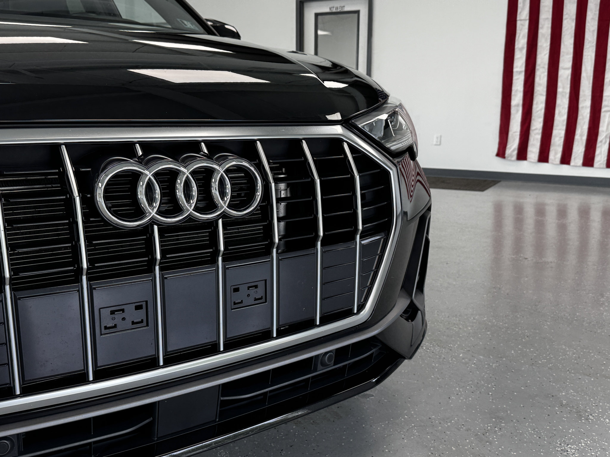 Used 2025 Audi Q3 2.0T Premium AWD/4WD image 11
