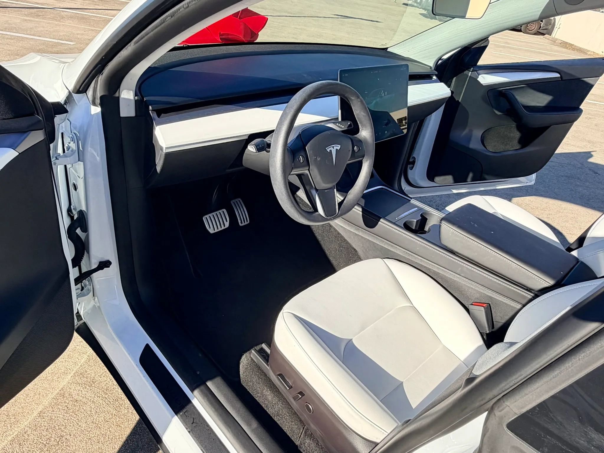 Used 2022 Tesla Model Y Performance image 21