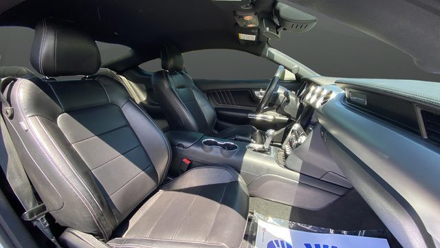 Used 2022 Ford Mustang Premium RWD image 22
