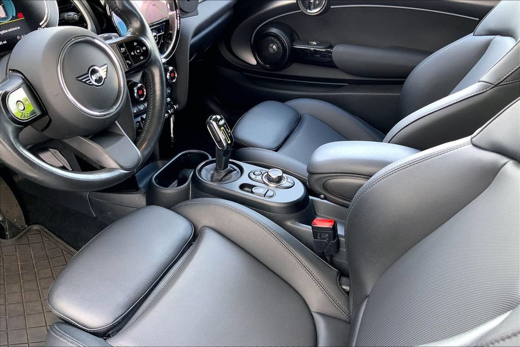 Used 2024 MINI Cooper SE FWD image 17