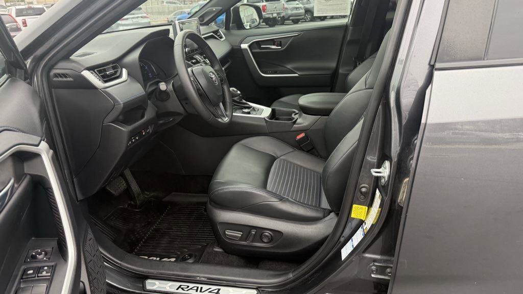 Used 2021 Toyota RAV4 XSE image 16