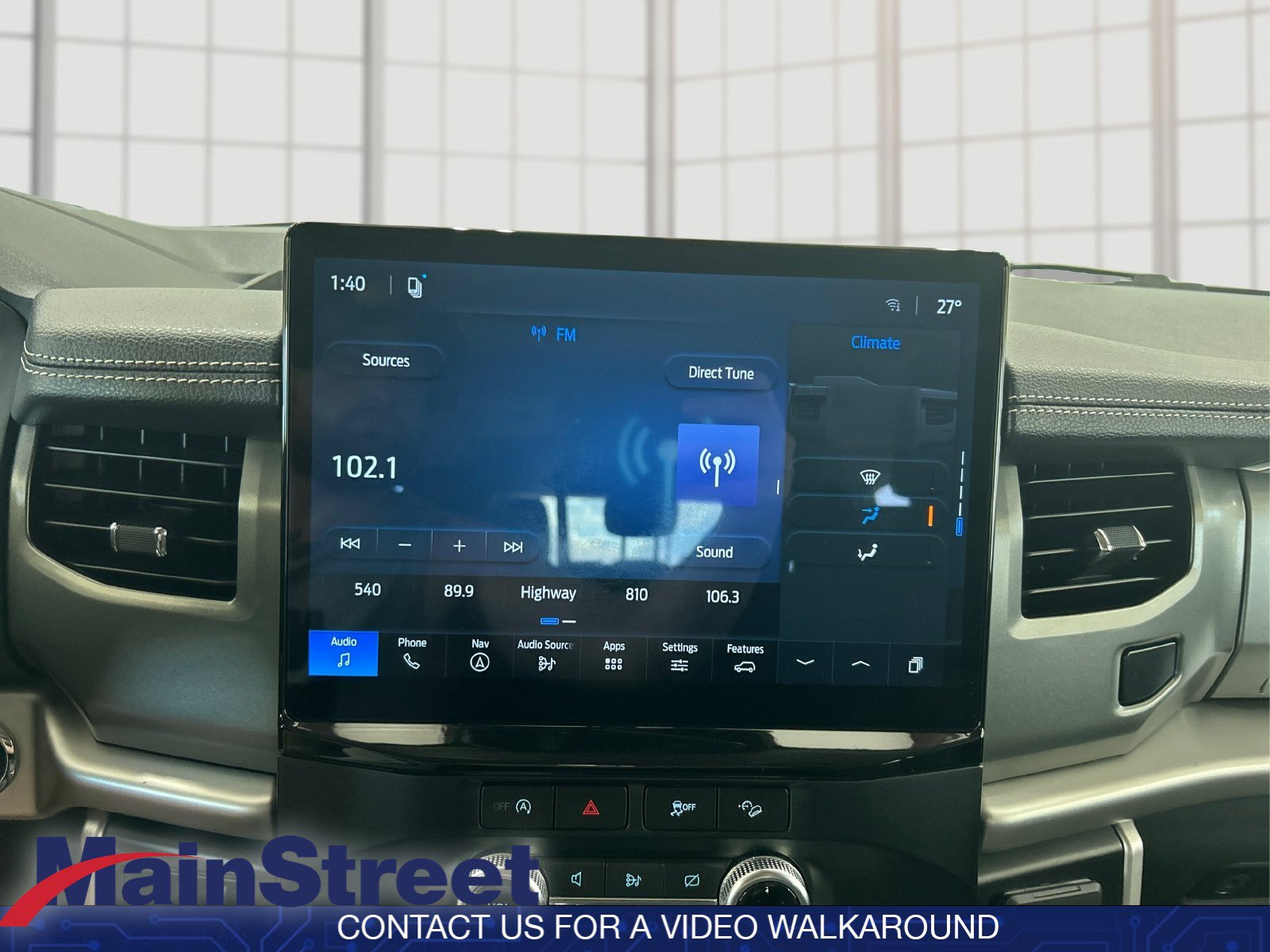 Used 2024 Ford Expedition XLT AWD/4WD image 11