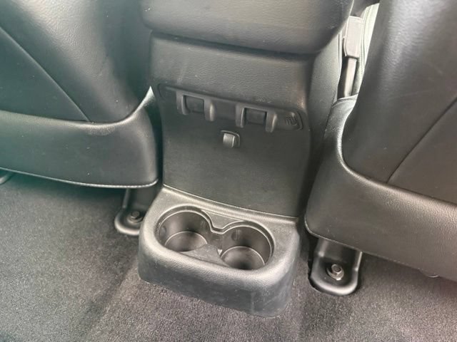 Used 2017 Jeep Wrangler Unlimited Sahara w/ Connectivity Group AWD/4WD image 30