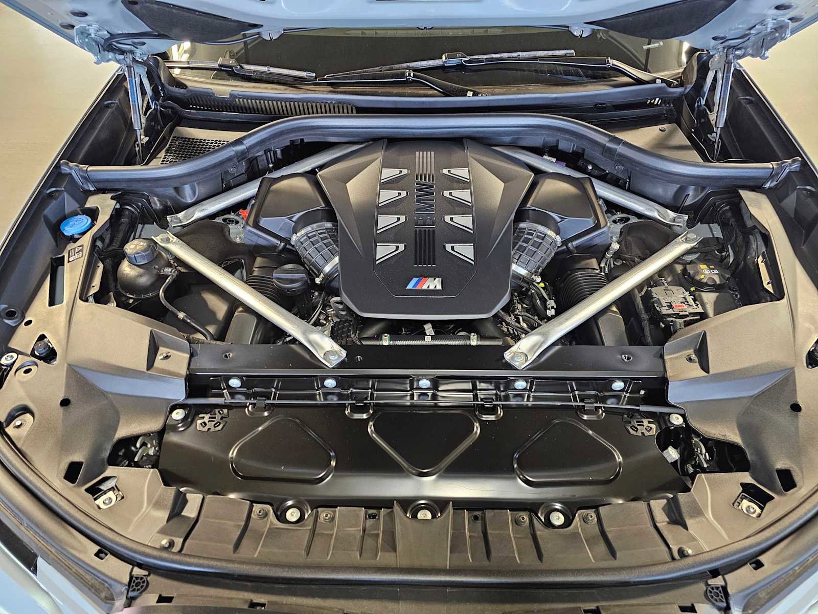 New 2026 BMW X7 M60i image 9