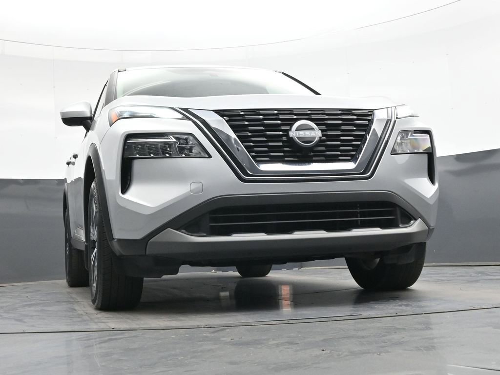 Used 2023 Nissan Rogue SV FWD image 45