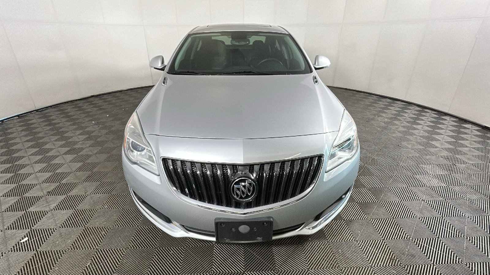 Used 2015 Buick Regal Premium w/ Experience Buick Package FWD image 8
