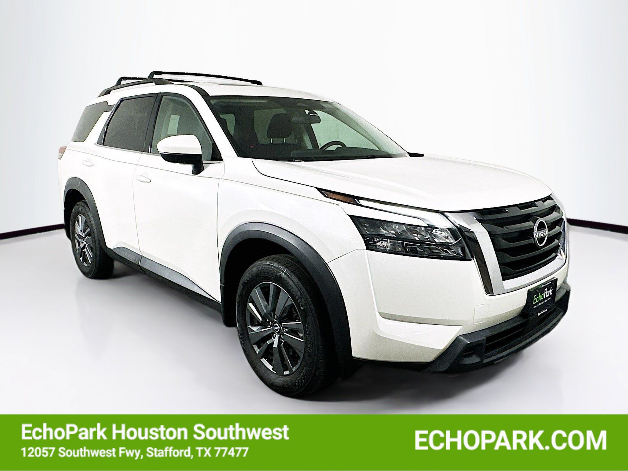Used 2024 Nissan Pathfinder SV w/ SV Premium Package AWD/4WD image 1