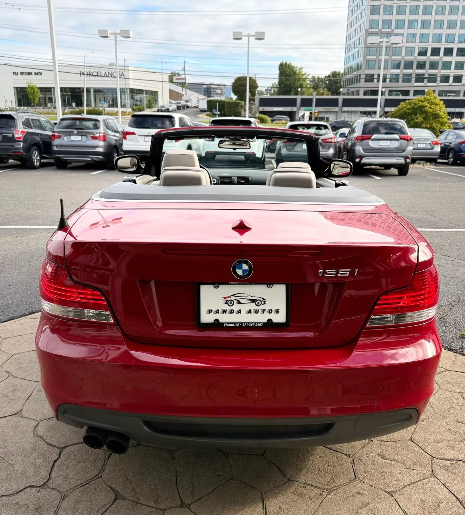 Used 2011 BMW 135i Convertible RWD image 13