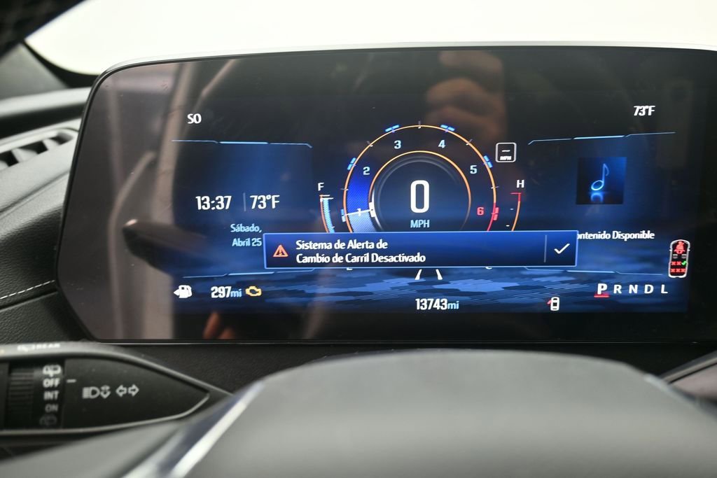 Used 2024 Chevrolet Traverse LS FWD image 11