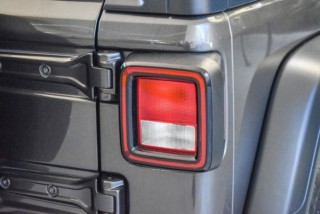 Used 2021 Jeep Wrangler Unlimited Sport AWD/4WD image 7