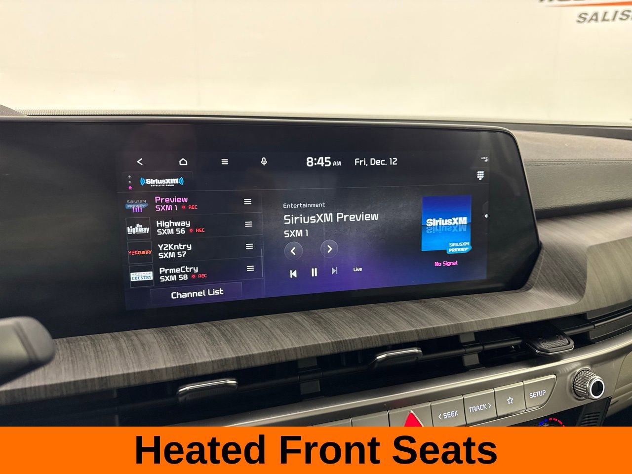 Used 2024 Kia Telluride EX w/ EX Captain's Chair Package image 13