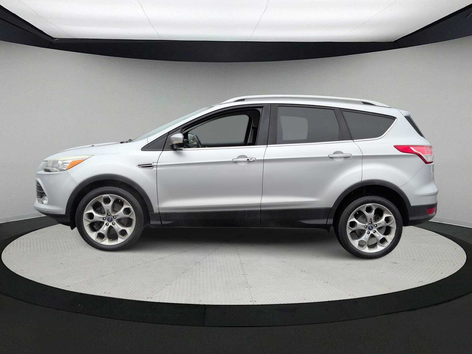 Used 2014 Ford Escape Titanium w/ Equipment Group 401A image 5