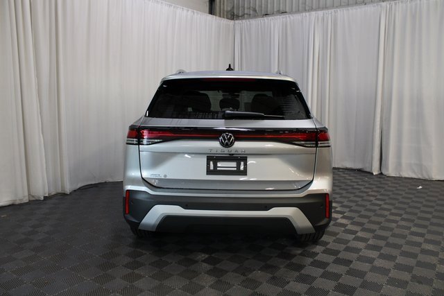 New 2026 Volkswagen Tiguan SE image 23