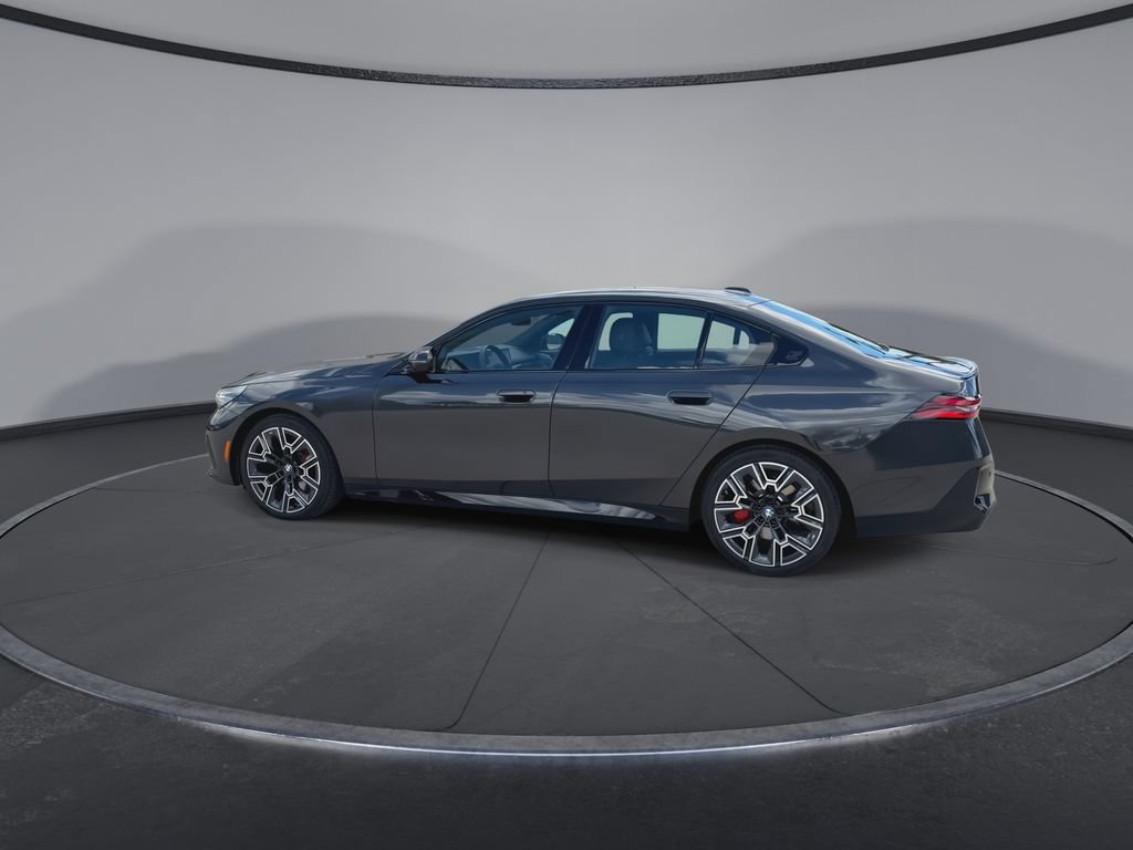 Used 2027 BMW 530i w/ M Sport Package RWD image 6