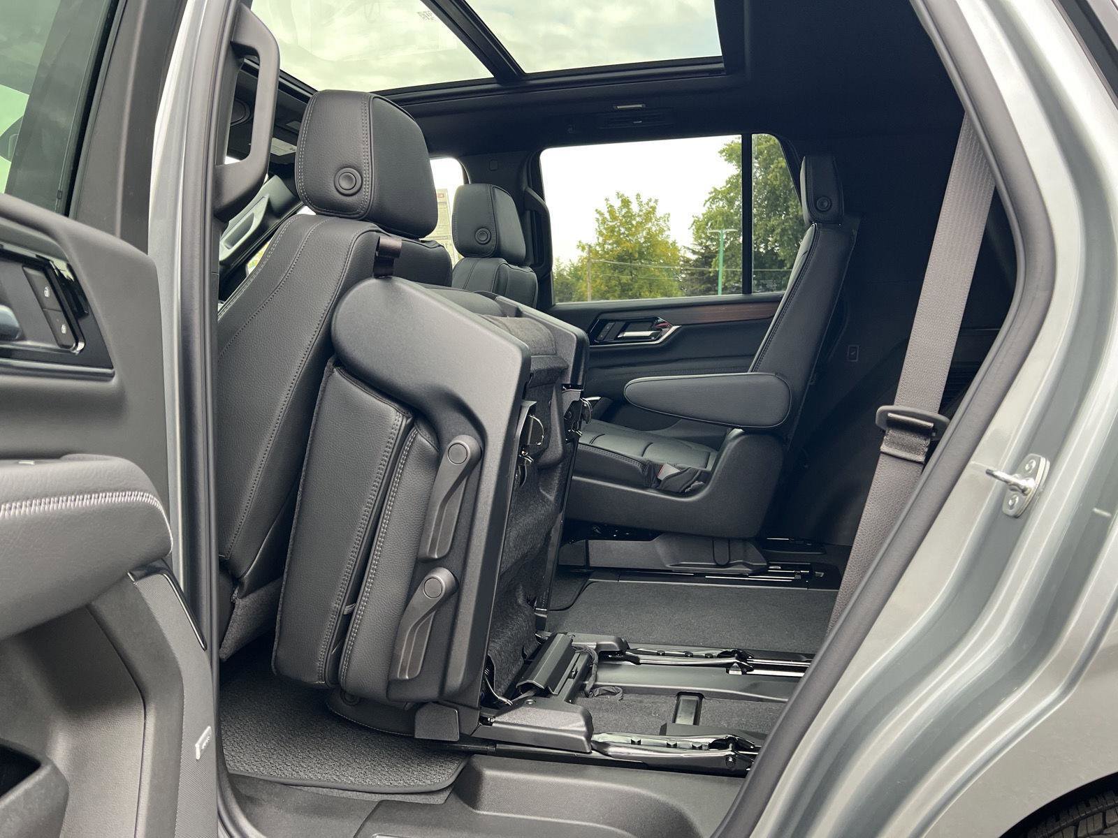 New 2026 GMC Yukon Denali w/ Sun & Power Step Package image 42