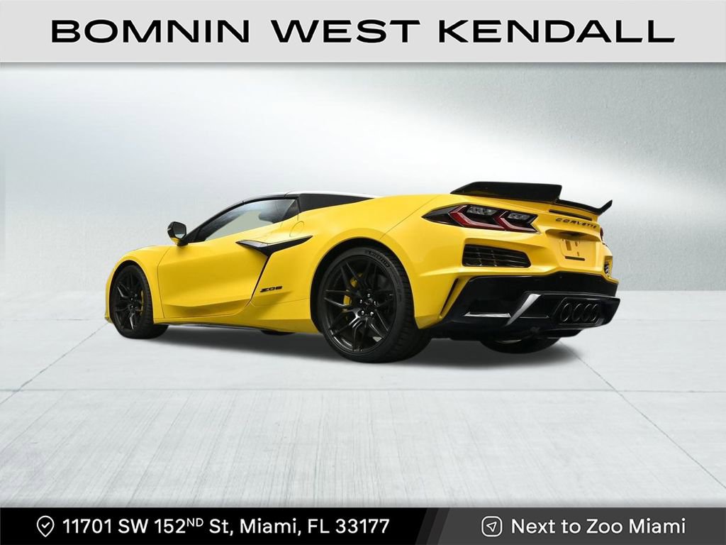 Used 2025 Chevrolet Corvette Z06 w/ Stealth Interior Trim Package image 22