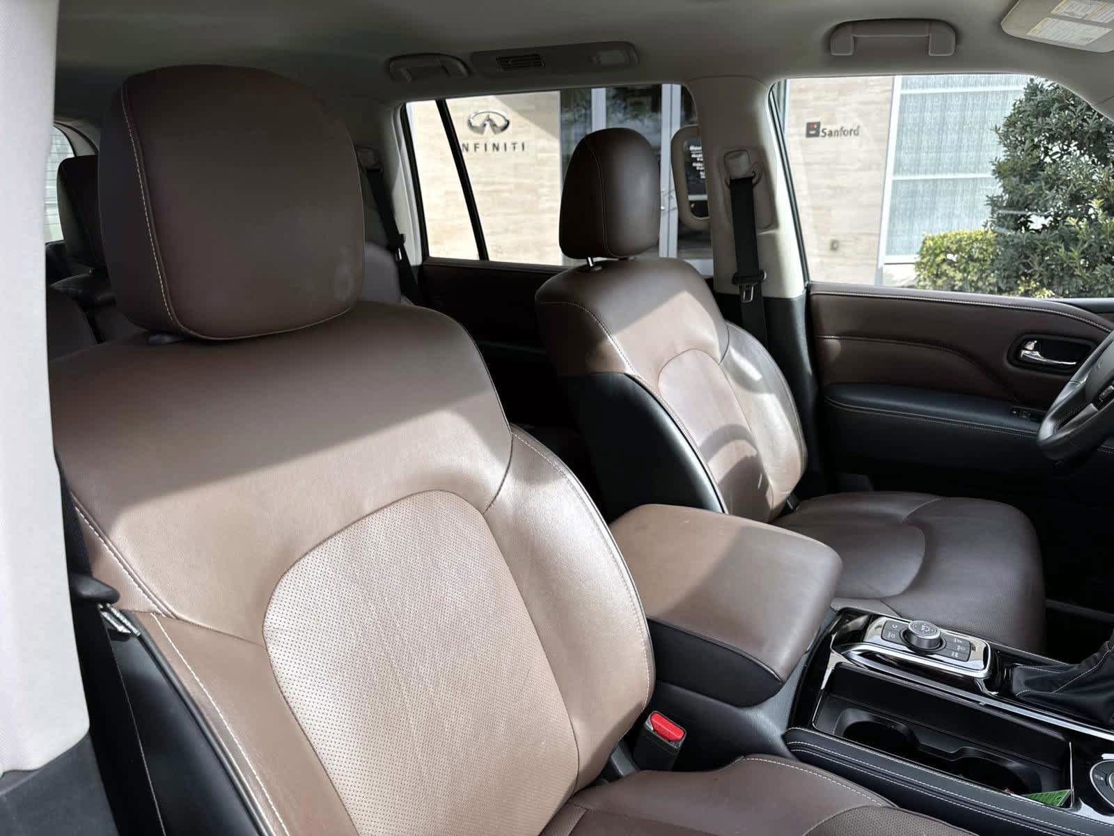 Certified 2024 INFINITI QX80 Premium Select image 18
