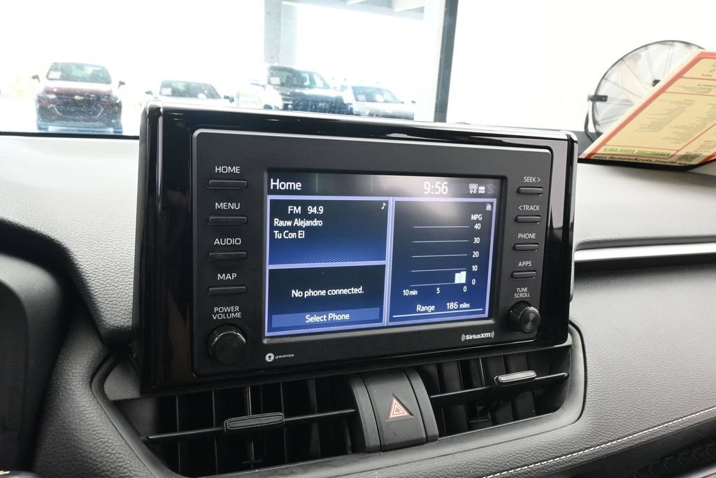 Used 2021 Toyota RAV4 LE FWD image 15