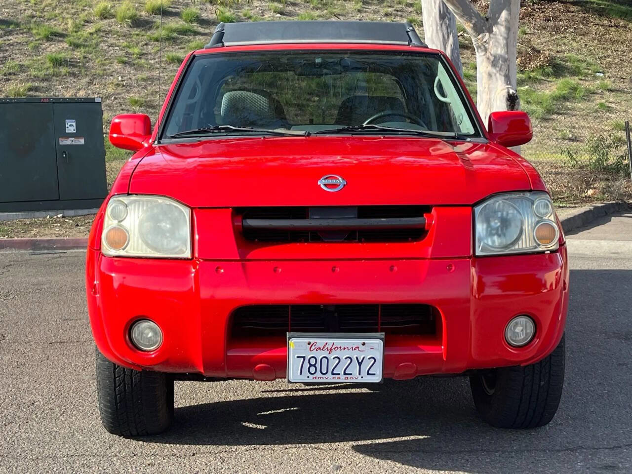 Used 2002 Nissan Frontier SE image 4