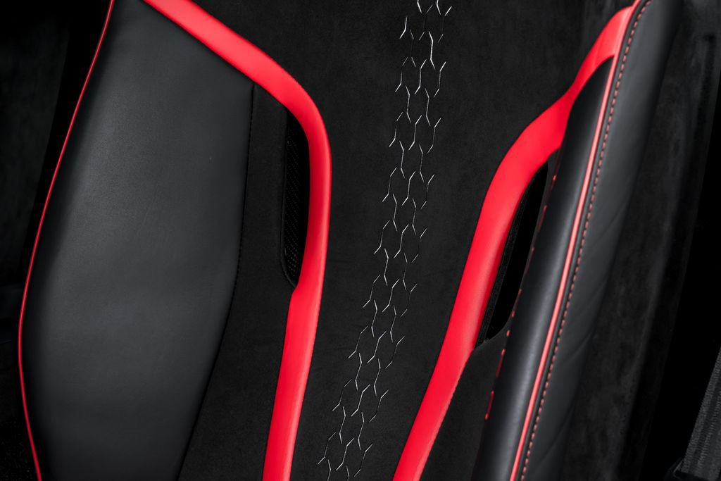 Used 2023 Lamborghini Huracan Tecnica RWD image 21