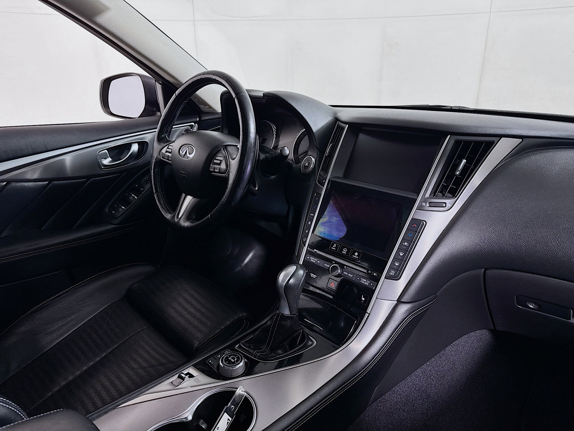 Used 2015 INFINITI Q50 AWD w/ Navigation Package image 28