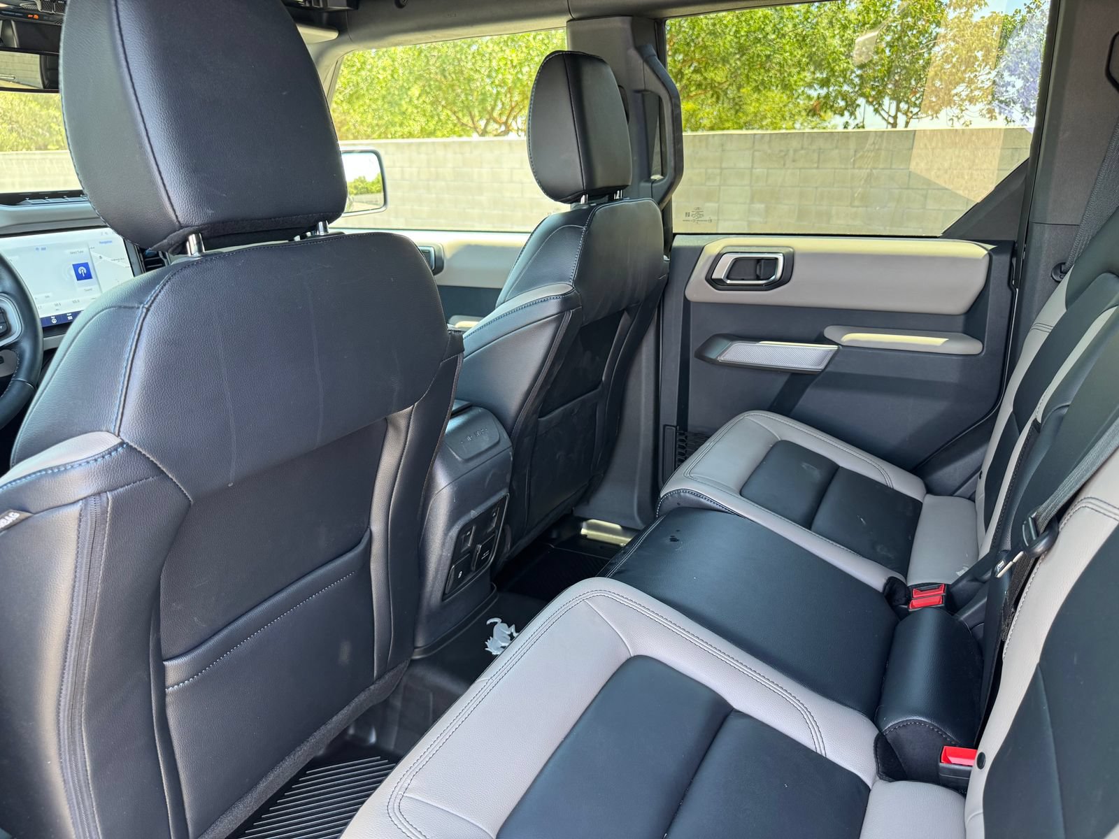 Used 2023 Ford Bronco Wildtrak AWD/4WD image 15