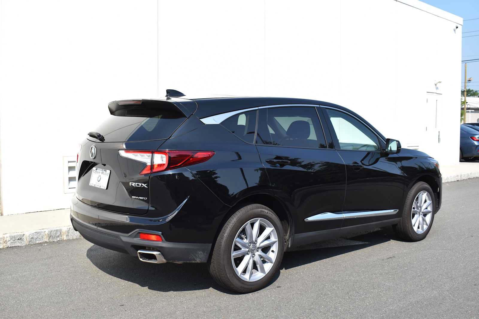 Used 2024 Acura RDX SH-AWD image 5